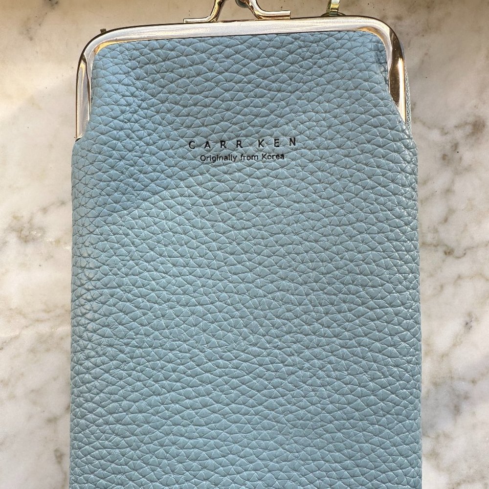 Carr by Ken® The Chic handmade leather shoulder bag